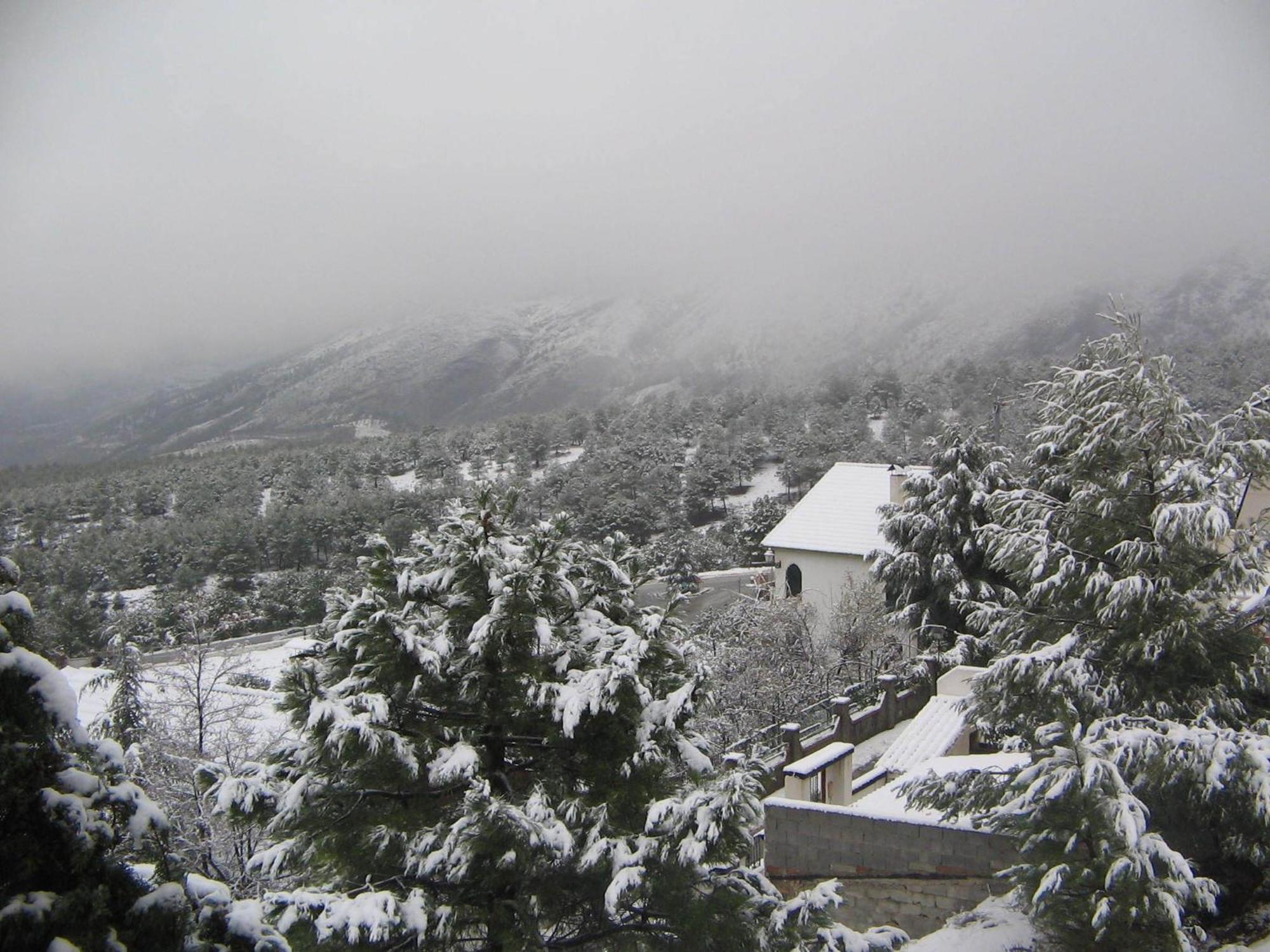 Hotel El Balcon De Las Nieves La Zubia  Exteriör bild